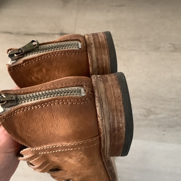 Free People Lost Valley Bootie booties size 37 Distressed - Picture 9 of 13